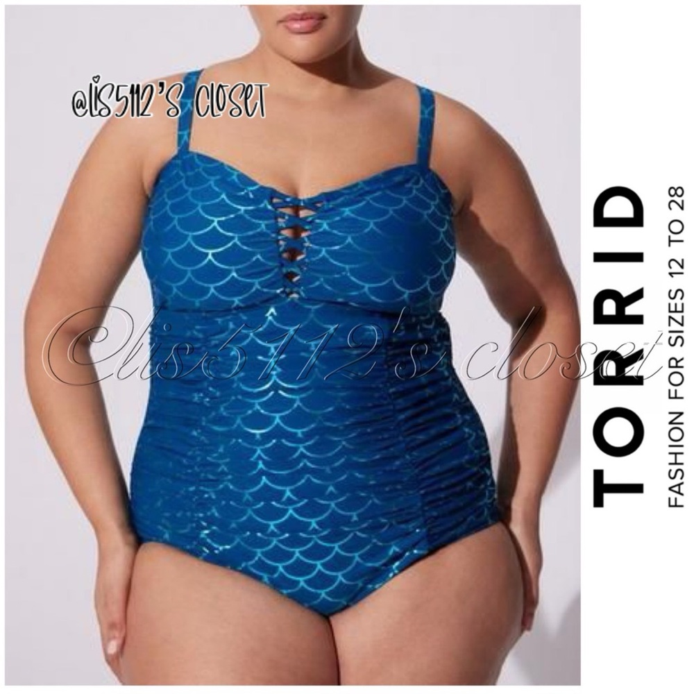 Torrid Blue Mermaid Scale Slim Fix Wireless Lattice Front Swimsuit 4X 26